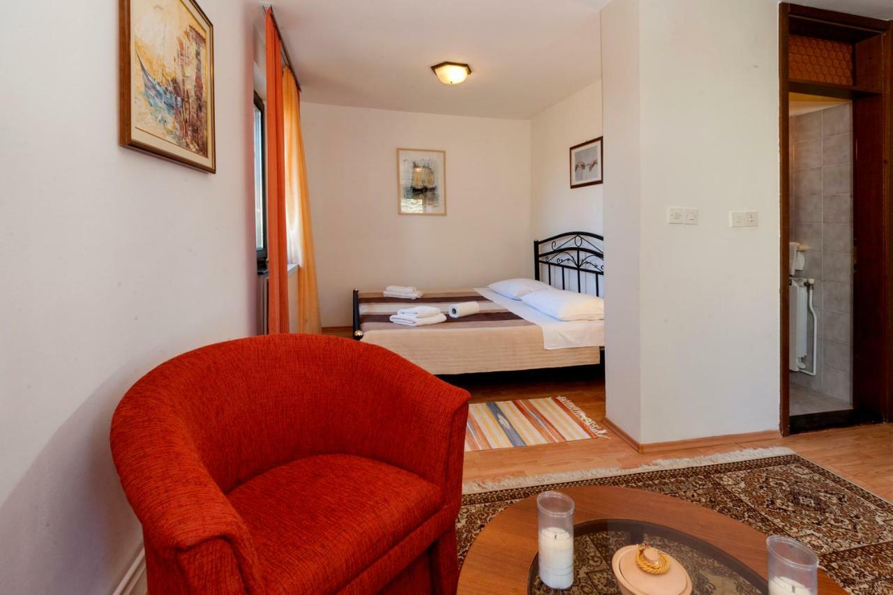 Villa Carolina Tar-Vabriga Luaran gambar