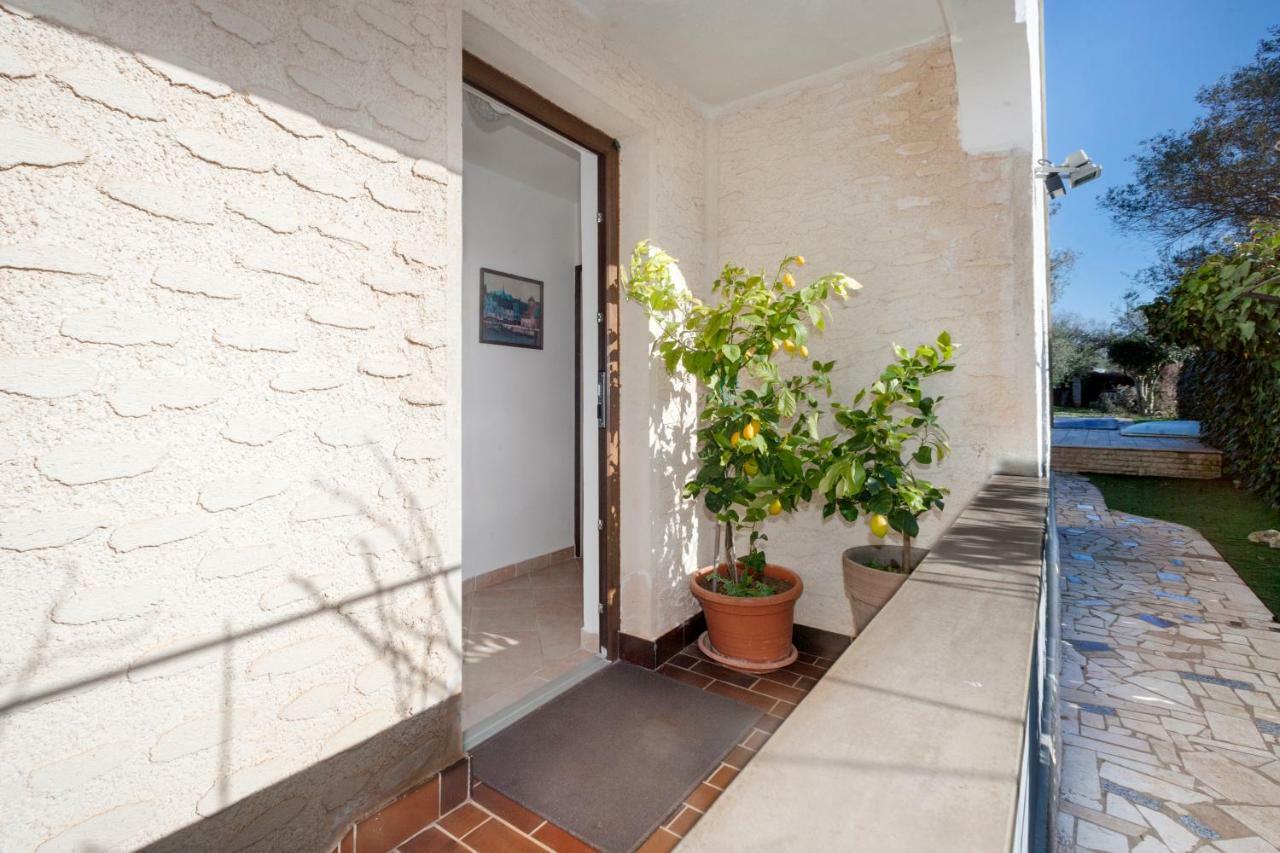 Villa Carolina Tar-Vabriga Luaran gambar