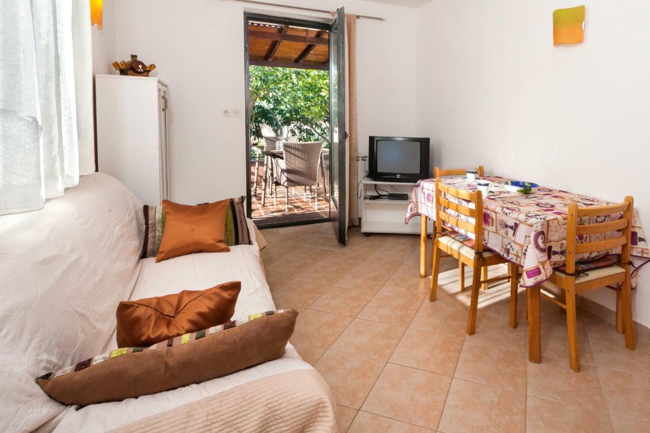 Villa Carolina Tar-Vabriga Luaran gambar